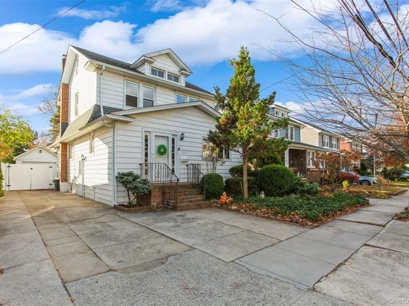 60 Harvard Avenue, Lynbrook, NY 11563