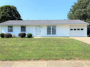 614 Sunset Dr, Edinburgh, IN 46124