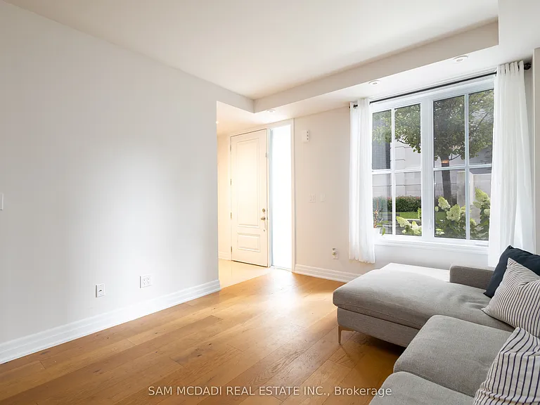 1190 Cawthra Rd #603 — Photo 3
