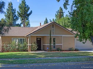 704 Hemlock Ct, Redlands, CA 92374