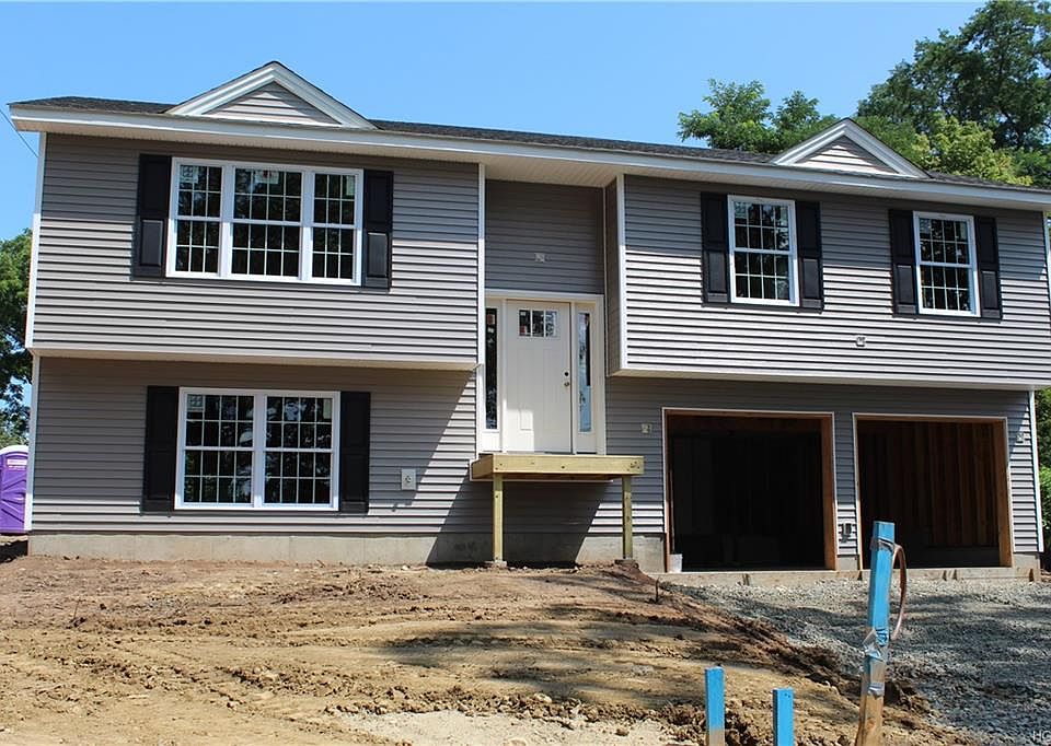2nd image of 129 New York Ave