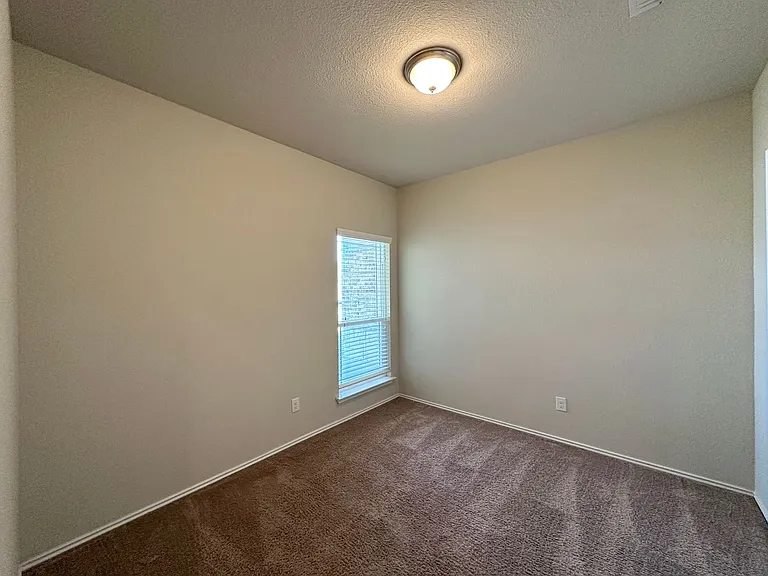 702 Deborah Kay Dr — Photo 21