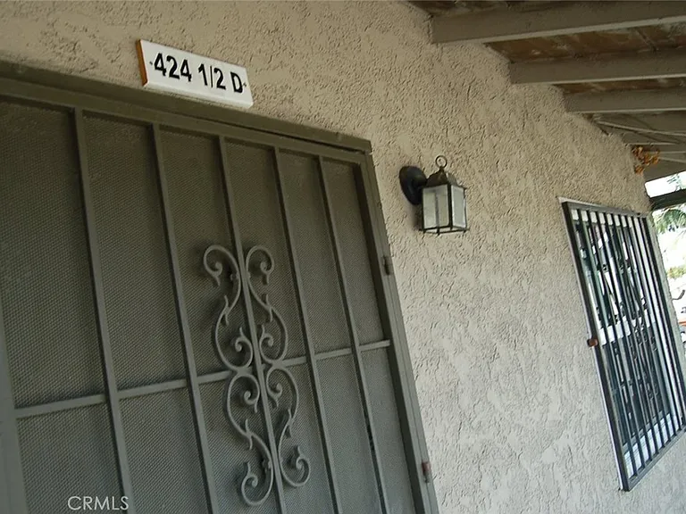 422 W Palm St #424-1/2D — Photo 3
