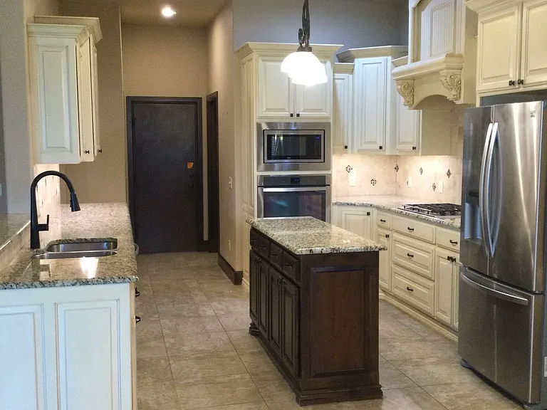 17409 Melville Ln — Photo 14