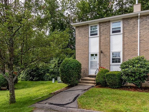 2nd image of 161 Fieldstone Dr