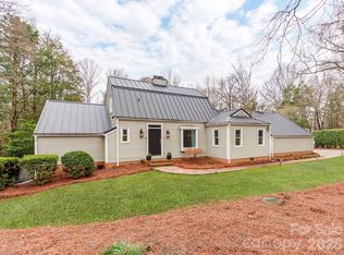 5361 Five Knolls Dr, Charlotte, NC 28226