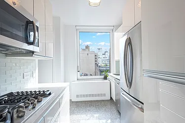 Rented by Sotheby's International Realty