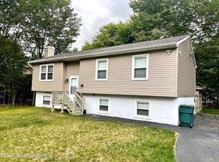 8564 Bumble Bee Way, Tobyhanna, PA