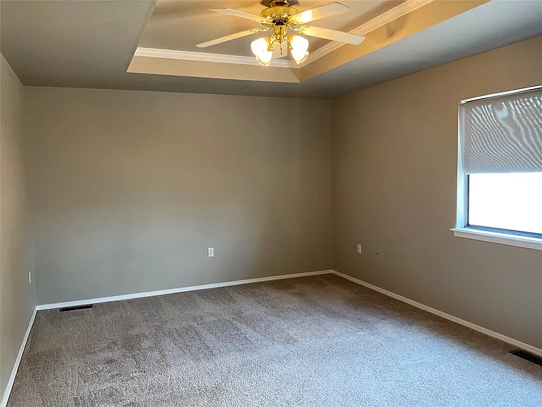 2236 W Quantico St — Photo 16