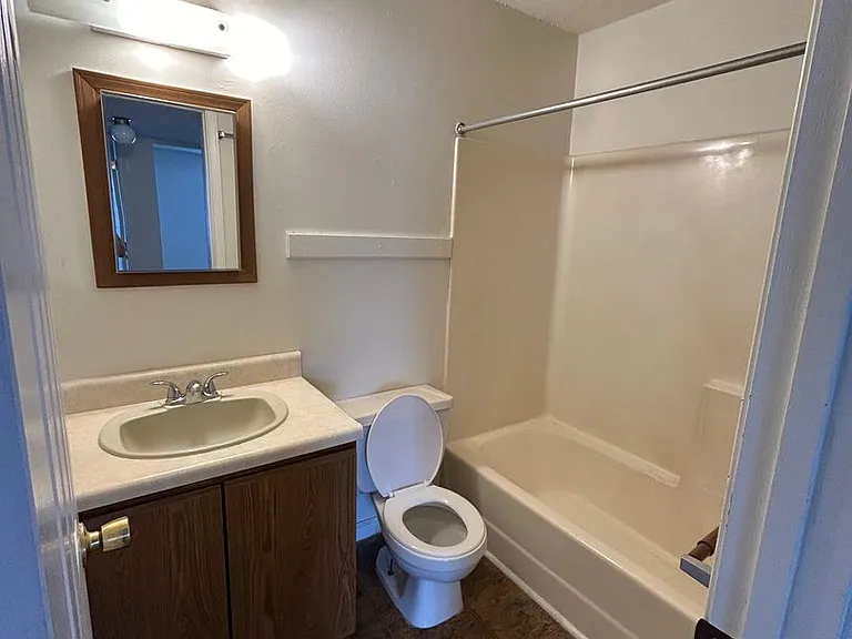 280 Apple Tree Ct #8 — Photo 12