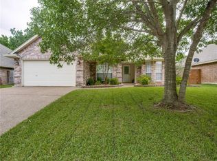 1316 Brazos Dr, Benbrook, TX 76126