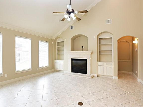4th image of 2602 Canyon Falls Dr
