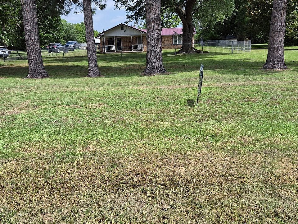 1st image of 418267 Highway 266