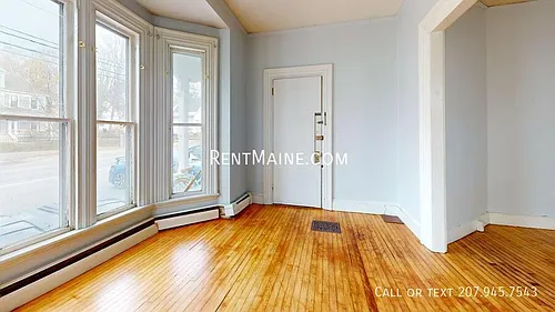 232 Center St Photo 1
