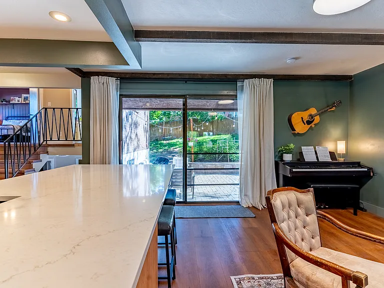 1041 Lamplighter Dr — Photo 20