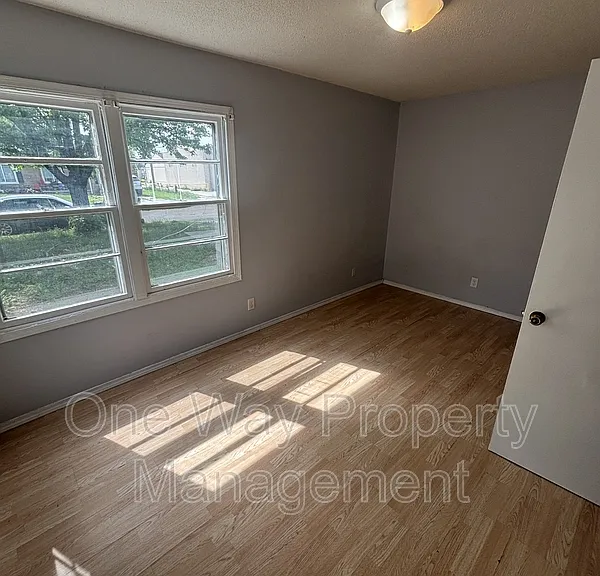 2134 N Minnesota Ave — Photo 6
