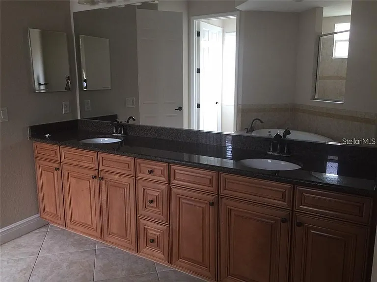 5570 Rock Dove Dr — Photo 17