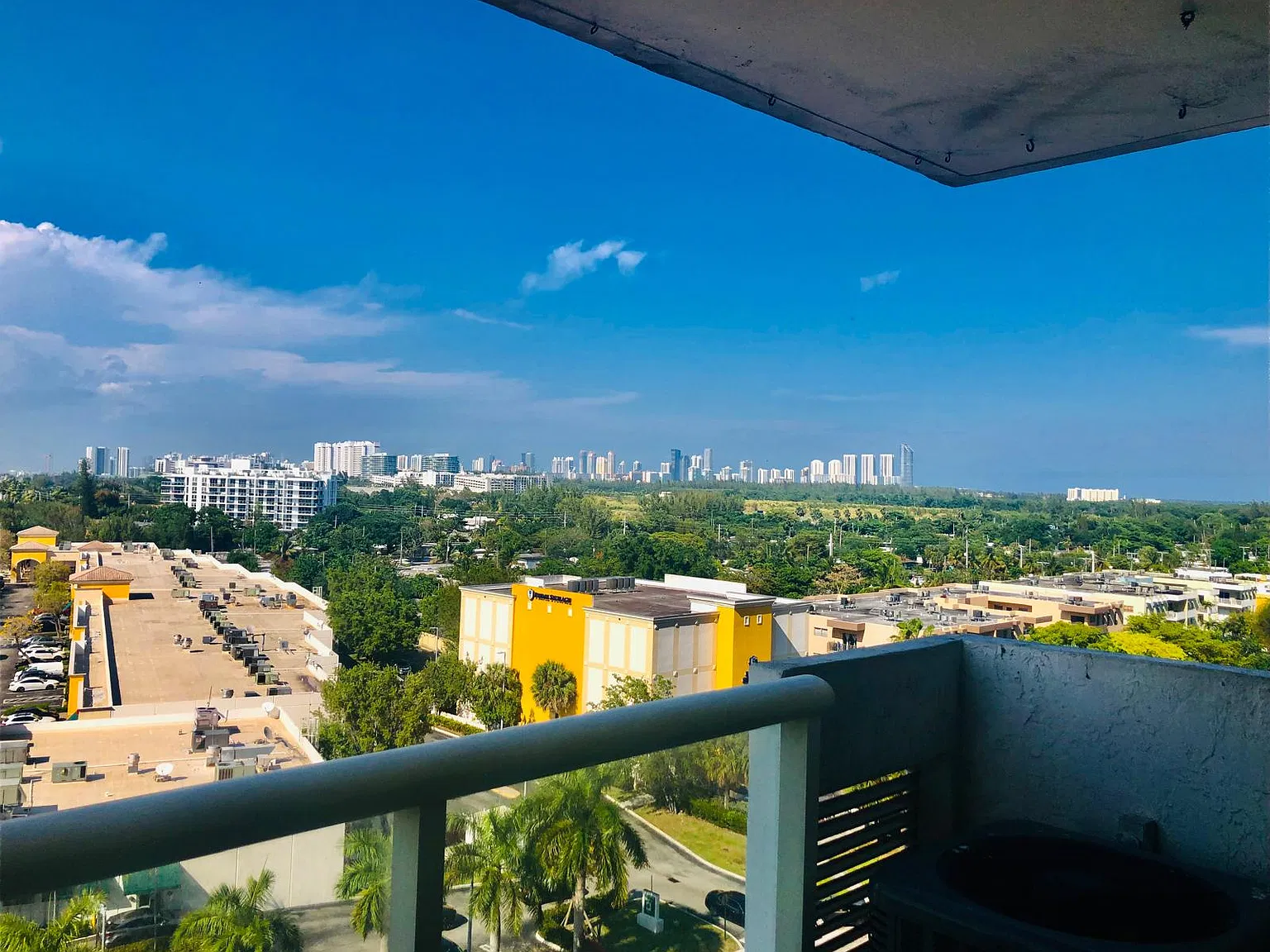 2 bed, 1050 sqft, $2,100 — Photo 1