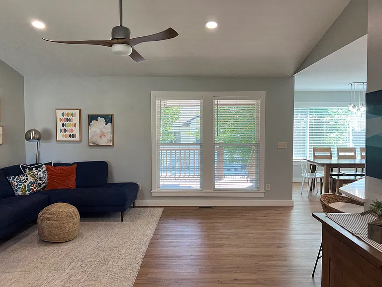 2213 E Myrtlewood Ct — Photo 41