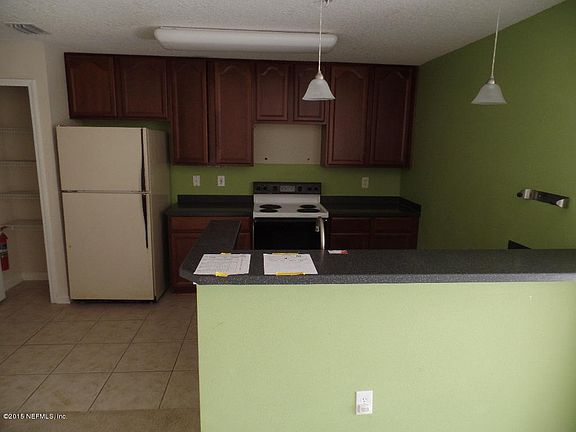 5th image of 7055 Deer Lodge Cir Unit 107