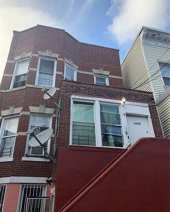 1st image of 1805 Gleason Ave