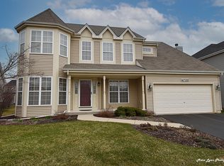 40W228 Eastwood Ct, Geneva, IL 60134