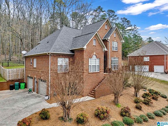 3rd image of 973 Macdonald Lake Rd