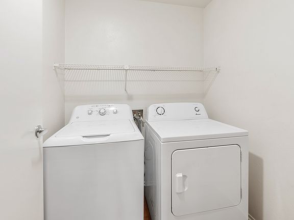 3rd image of 14954 Avenida Venusto Unit 96
