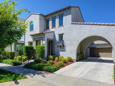 3325 Dullanty Way, Sacramento, CA, 95816