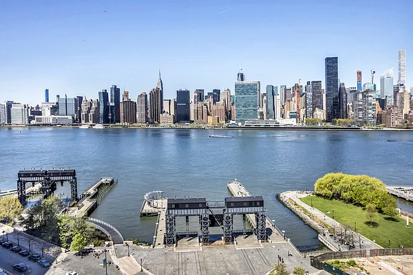 Sold by Halstead Real Estate | media 16