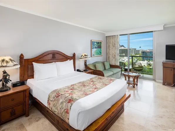 2045 Kalakaua Ave APT 1514, Honolulu, HI 96815