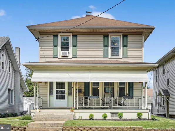 324 S Lincoln St, Palmyra, PA 17078