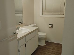 2120 46th Ave #3, Longview, WA 98632