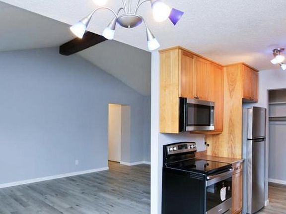 3rd image of 808 Old Settlers Trl APT 8