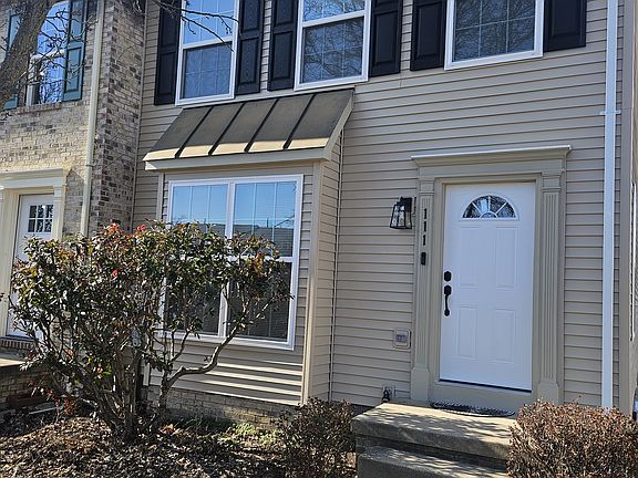 2nd image of 111 Barrington Ln