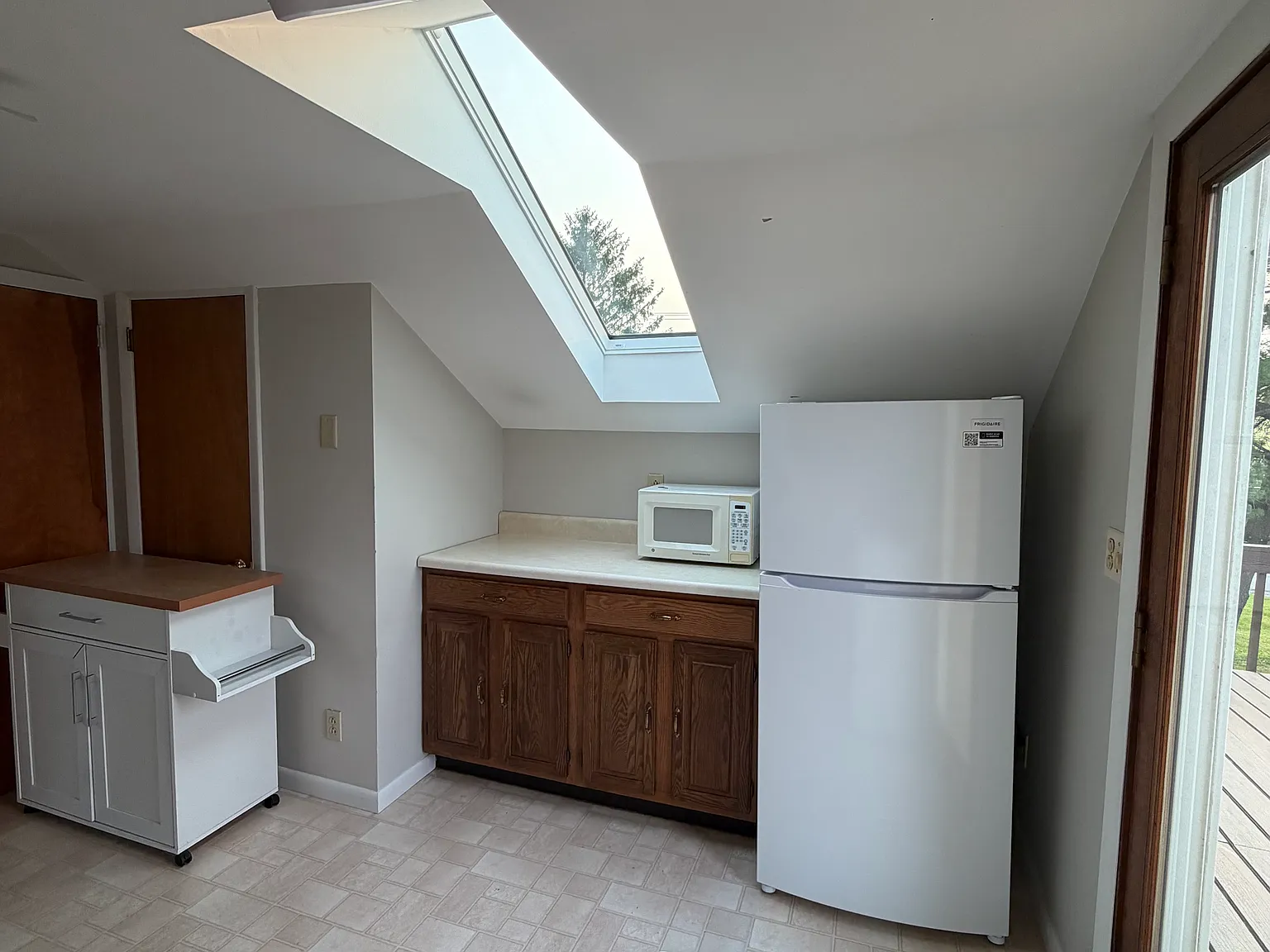 2 bed, 775 sqft, $1,200 — Photo 4