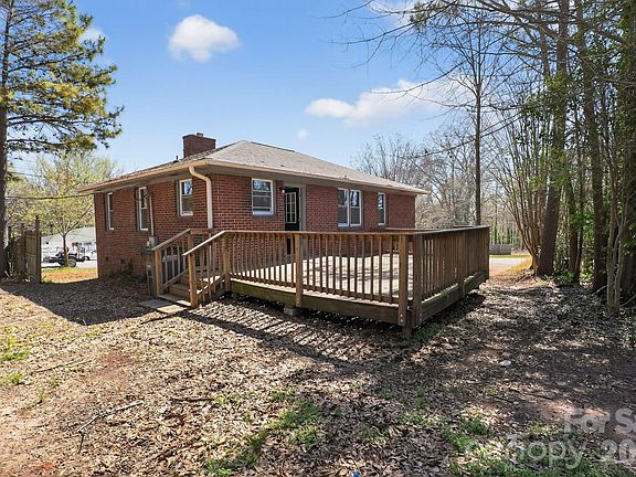 2nd image of 101 Coleman Ct