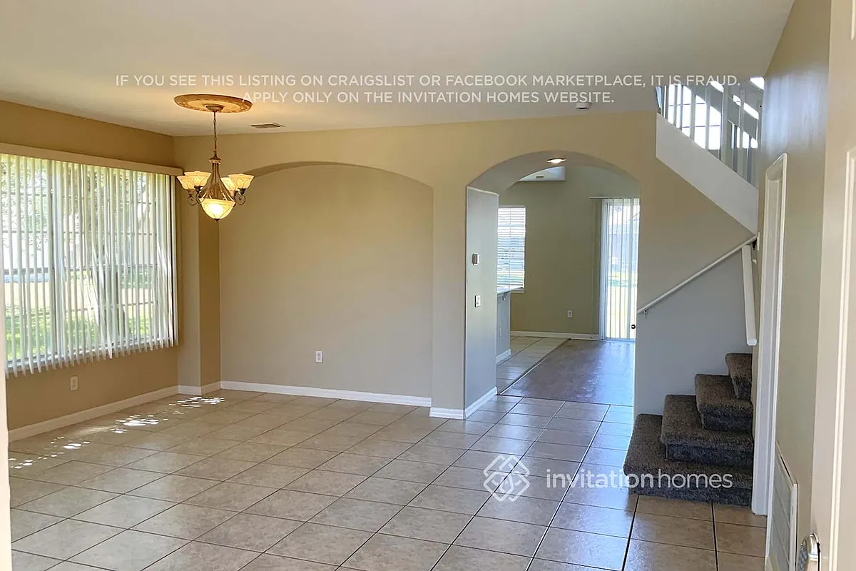 Building Photo - 1543 Sun Meadow Dr