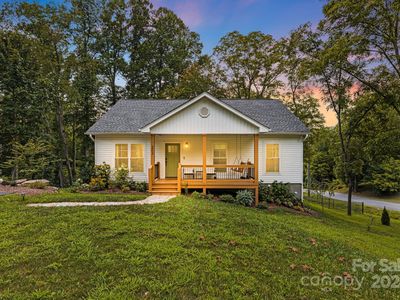 203 Fall Leaves Dr, Fairview, NC, 28730