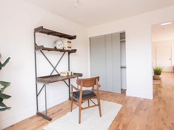 5th image of 226 N Avenue 57 #207