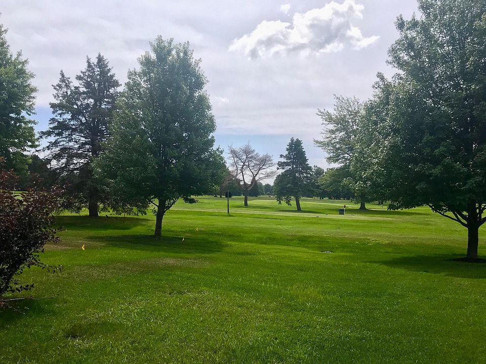 2nd image of 22580 Pigeon River Dr