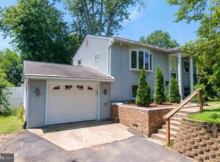 1301 Columbia Rd, Woodbridge, VA 22191