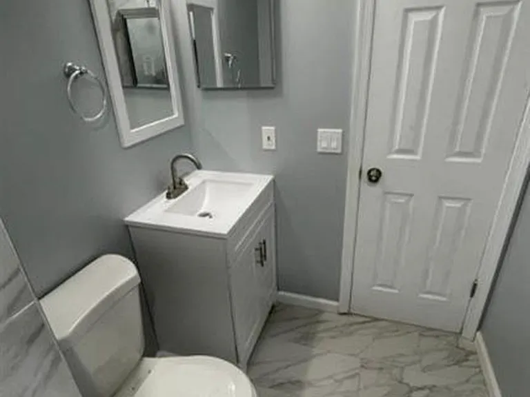 204 Darwin Ln — Photo 4