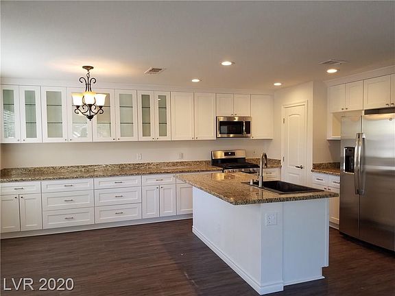 5th image of 1656 Royal Canyon Dr