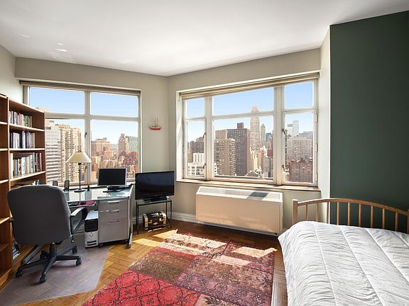 5th image of 188 E 76th St APT 25A