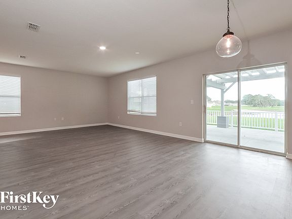 3rd image of 35020 Sweet Leaf Ln