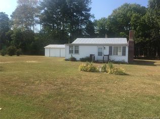 197 Plainview Rd, Topping, VA 23169