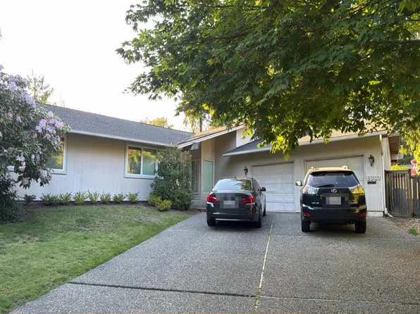 8807 SE 55th Pl, Mercer Island, WA 98040