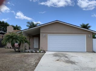 266 Puffin Dr, Vista, CA 92083
