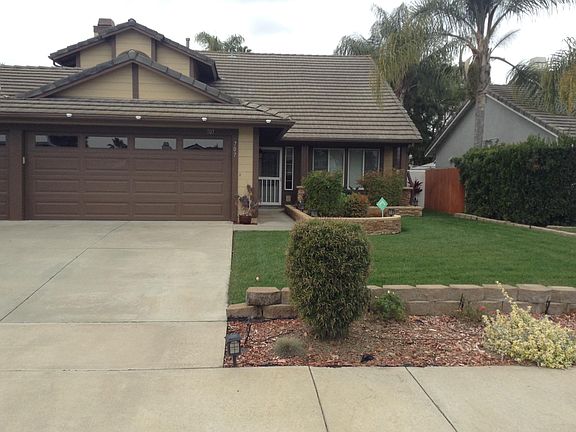 2nd image of 707 Foxwood Dr